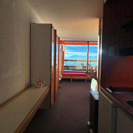 Apartment Arc 1600 *
